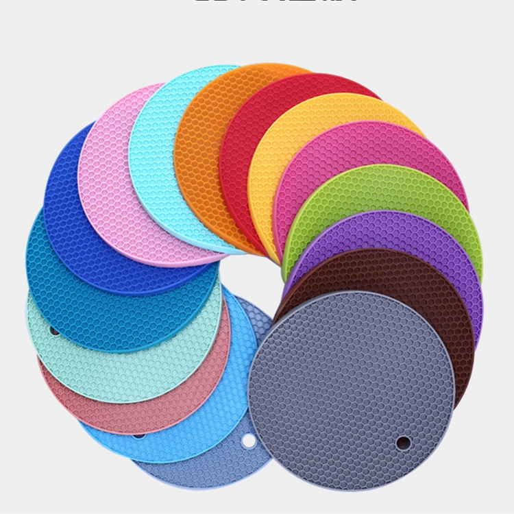 Rounded Silicone Table Mat
